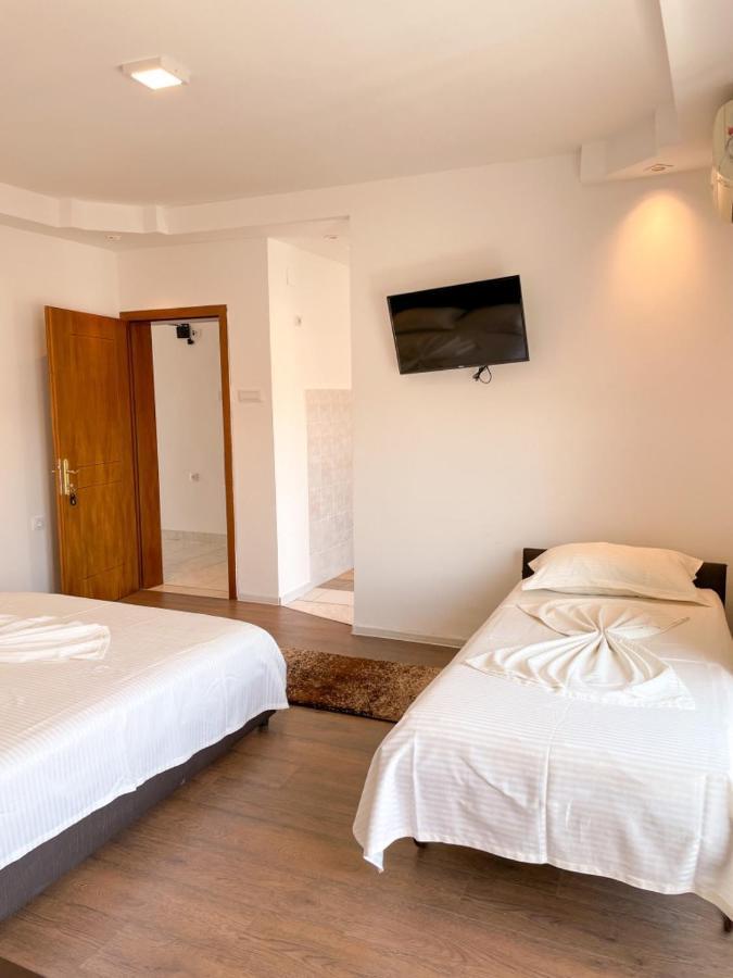 מלון אולסינץ' Casa Sinani מראה חיצוני תמונה