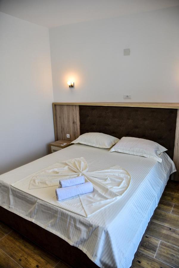מלון אולסינץ' Casa Sinani מראה חיצוני תמונה